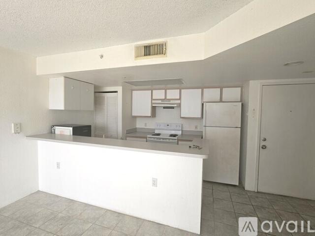 2 BR, 2 BA Apartment 3635 Seaside Dr, Unit 406, Key West, FL 33040