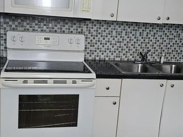 2 BR, 2 BA Apartment 3660 Northeast 166th Street, North Miami Beach, FL 33160