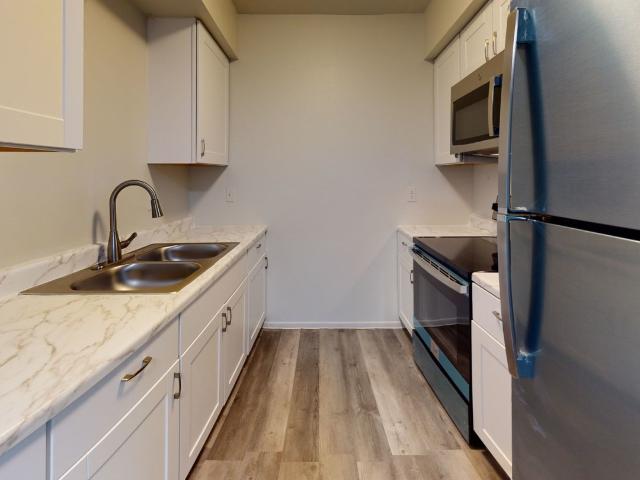 2 BR, 2 BA Apartment 3675 West Osborn Road Unit 2 beds, 2 baths, $1099, Phoenix, AZ 85019