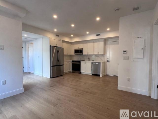 2 BR, 2 BA Apartment 36 Colborne Rd, Unit 7, Boston, MA 02135