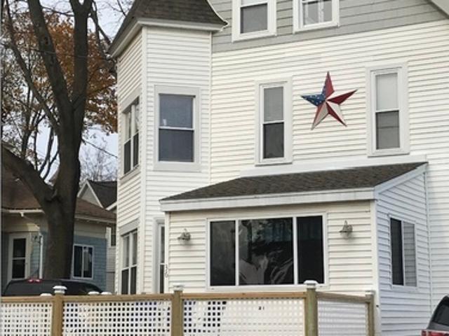 2 BR, 2 BA Apartment 36 Staples St, Unit A, Old Orchard Beach, ME 04064