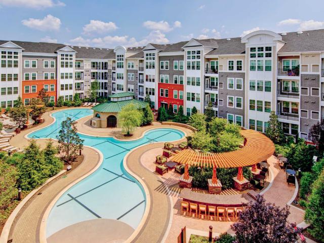 2 BR, 2 BA Apartment 370 East Diamond Avenue Unit 3055, Gaithersburg, MD 20877