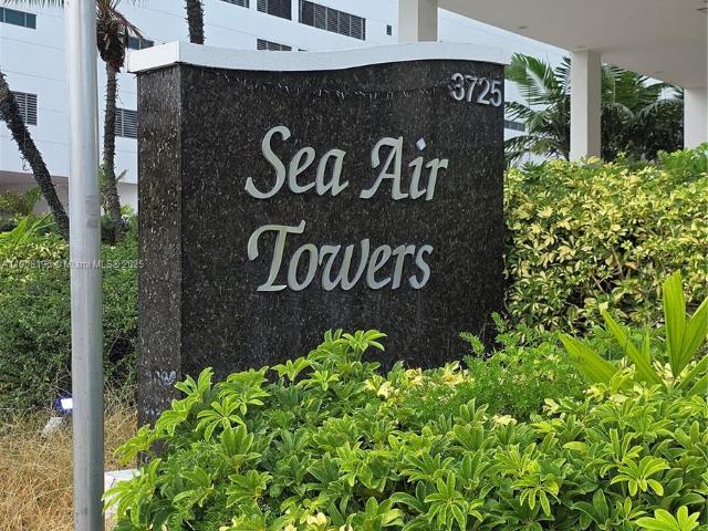 2 BR, 2 BA Apartment 3725 South Ocean Drive, Hollywood, FL 33019
