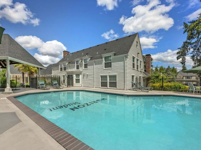 2 BR, 2 BA Apartment 375 Marche Chase Dr Unit 011, Eugene, OR 97401