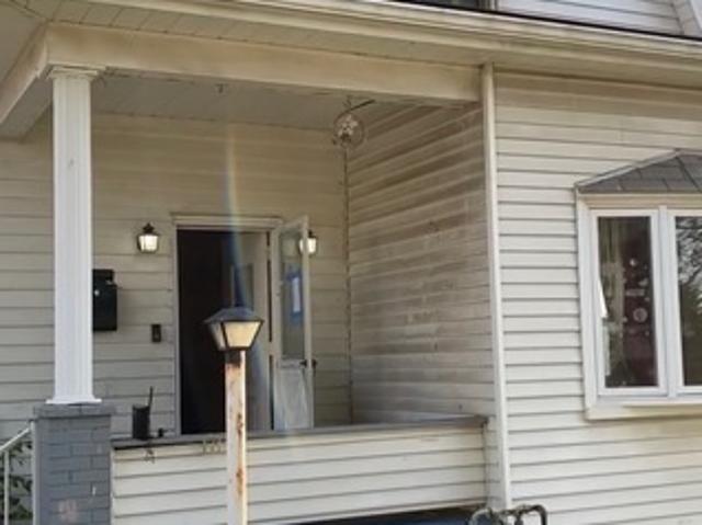 2 BR, 2 BA Apartment 383 Fell St, Belle Vernon, PA 15012