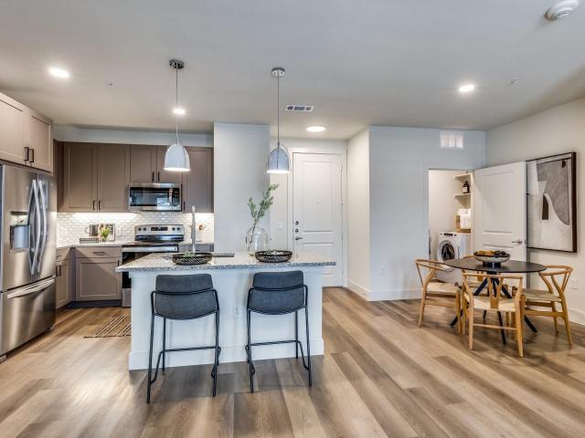 2 BR, 2 BA Apartment 3815 Southgate Bend Blvd Unit 1434, Midlothian, TX 76065