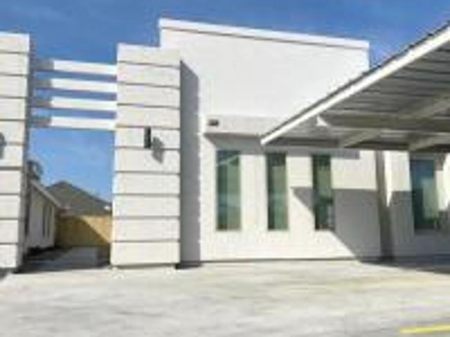 2 BR, 2 BA Apartment 3820 Bella Costa Dr 3820 3 Bella Costa, Mercedes, TX 78570