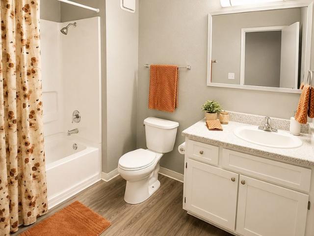 2 BR, 2 BA Apartment 3825 Little Rock Dr Unit 25, Antelope, CA 95843