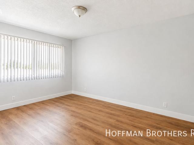 2 BR, 1 BA Apartment 3838 Gibraltar Ave, Los Angeles, CA 90008