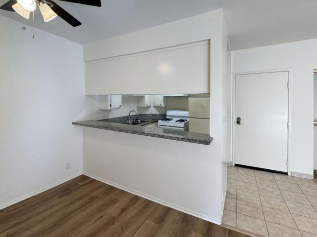 2 BR, 2 BA Apartment 3848 Overland Ave, Culver City, CA 90232