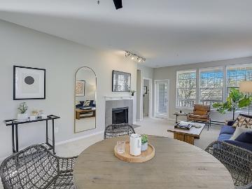 2 BR, 2 BA Apartment 3850 Klahanie Drive Southeast Unit 08102, Issaquah, WA 98029