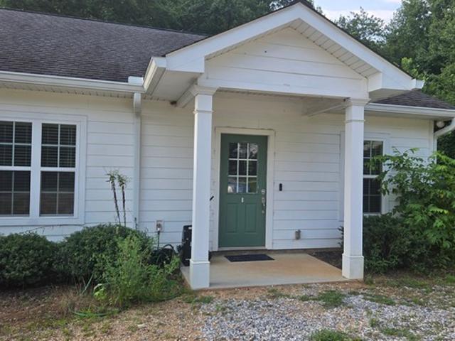 2 BR, 2 BA Apartment 386 B Double Springs Road, Demorest, GA 30535