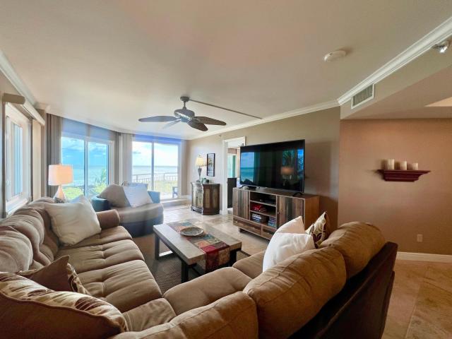 2 BR, 2 BA Apartment 3870 North Hwy A1A, Hutchinson Island, FL 34949