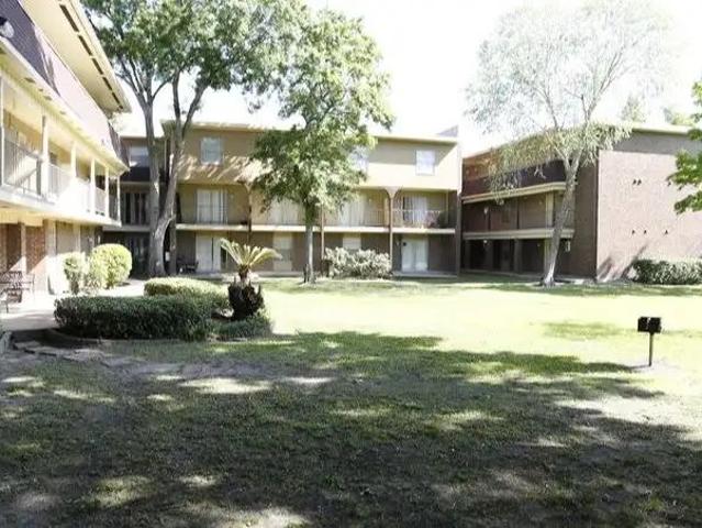 2 BR, 2 BA Apartment 3900 S I 10 Service Rd W Unit 509, Metairie, LA 70001