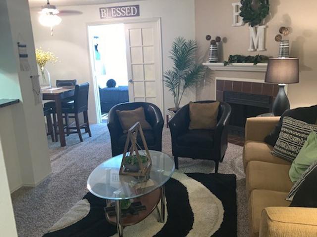 2 BR, 2 BA Apartment 3906 Investor Dr, Dallas, TX 75237