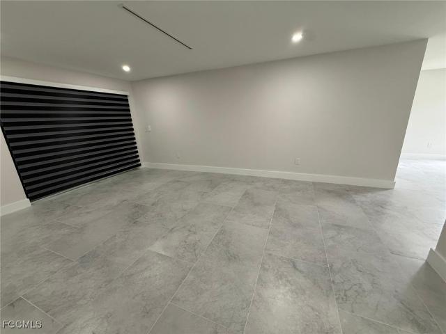 2 BR, 2 BA Apartment 3913 Southeast 11th Place, Cape Coral, FL 33904