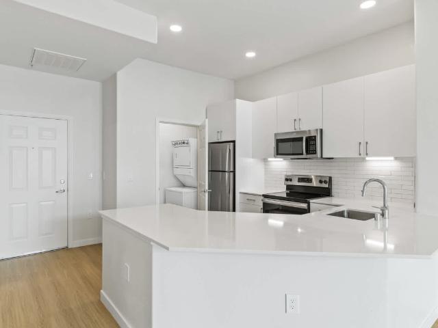 2 BR, 2 BA Apartment 39410 Civic Center Drive Unit 416, Fremont, CA 94538