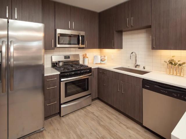 2 BR, 2 BA Apartment 3956 3996 Shasta St Unit 3976 101, San Diego, CA 92109