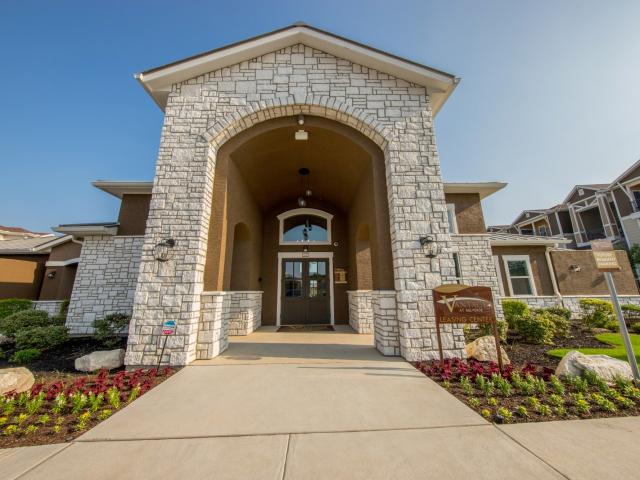 2 BR, 2 BA Apartment 395 Harmony Hills Street Unit 9104, Spring Branch, TX 78070
