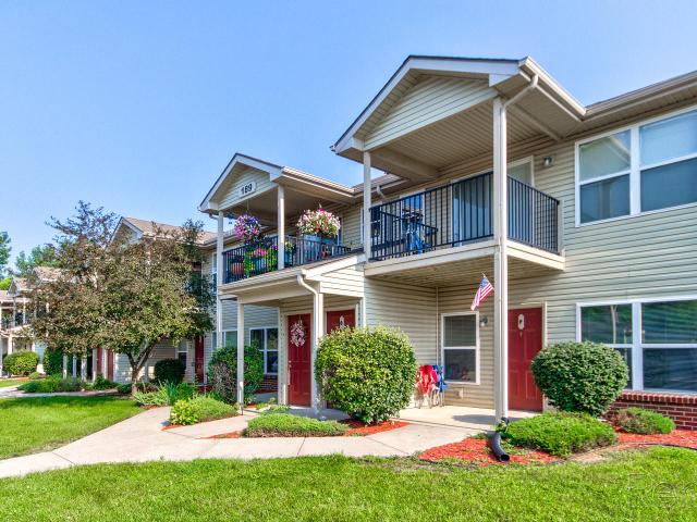 2 BR, 2 BA Apartment 39 Whispering Pines Driive Unit 3589, Coldwater, MI 49036