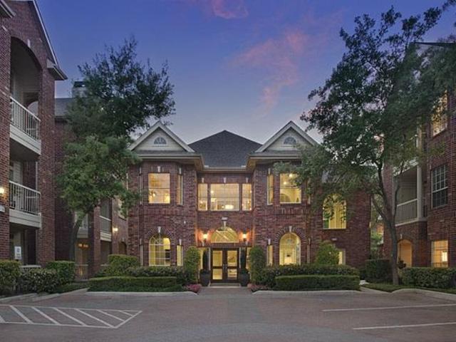 2 BR, 2 BA Apartment 3000 Bissonnet Street Unit 04204, Houston, TX 77005