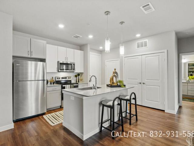 2 BR, 2 BA Apartment 3000 Tamarron Trce, Katy, TX 77494