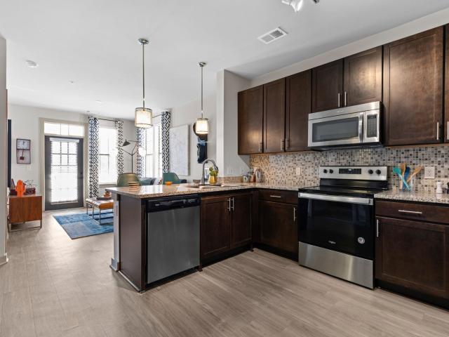 2 BR, 2 BA Apartment 300 31st Ave N Unit 29 428, Nashville, TN 37203