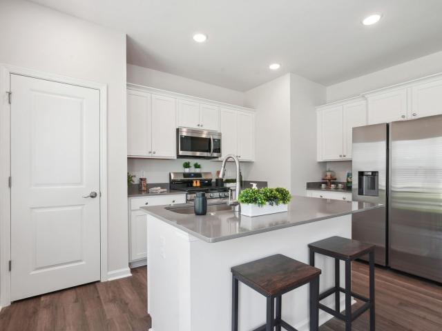 2 BR, 2 BA Apartment 300 Champions Boulevard Unit 1003, Little River, SC 29566