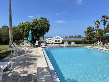 2 BR, 2 BA Apartment 300 S Florida Ave, Tarpon Springs, FL 34689