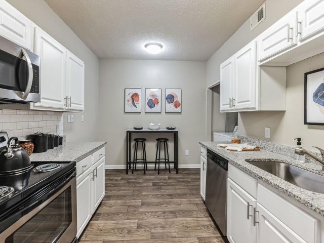 2 BR, 2 BA Apartment 300 Sudbury Drive Unit 2224, Cary, NC 27513
