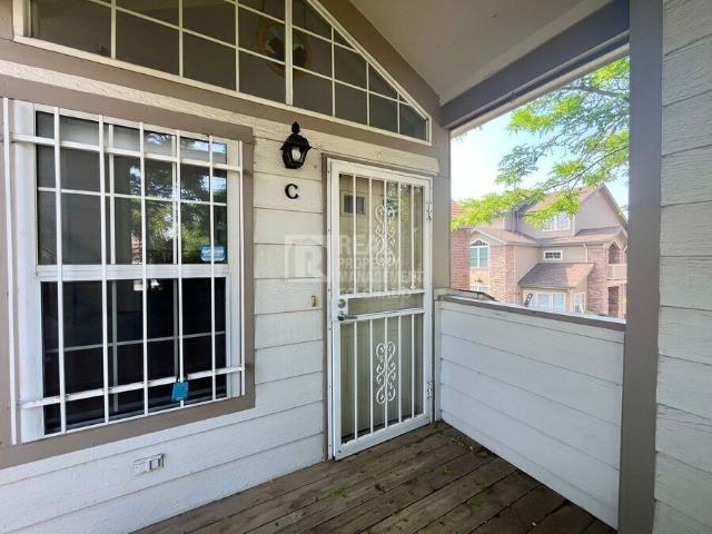 2 BR, 2 BA Apartment 3010 W Prentice Ave, Littleton, CO 80123
