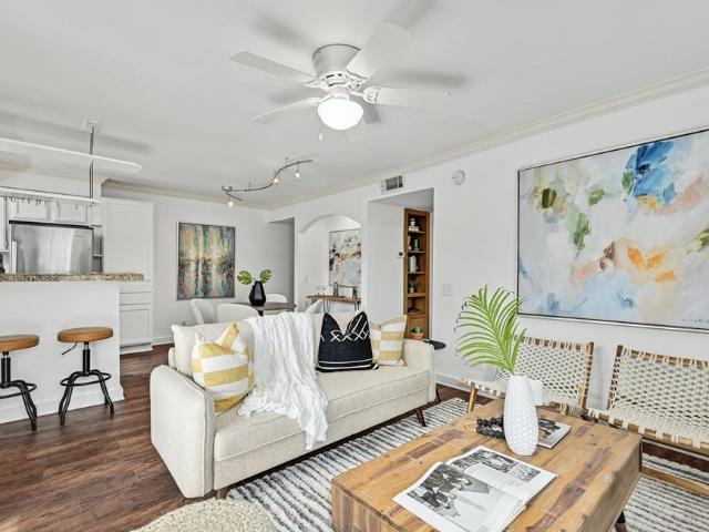 2 BR, 2 BA Apartment 3018 S 1st St, Austin, TX 78704