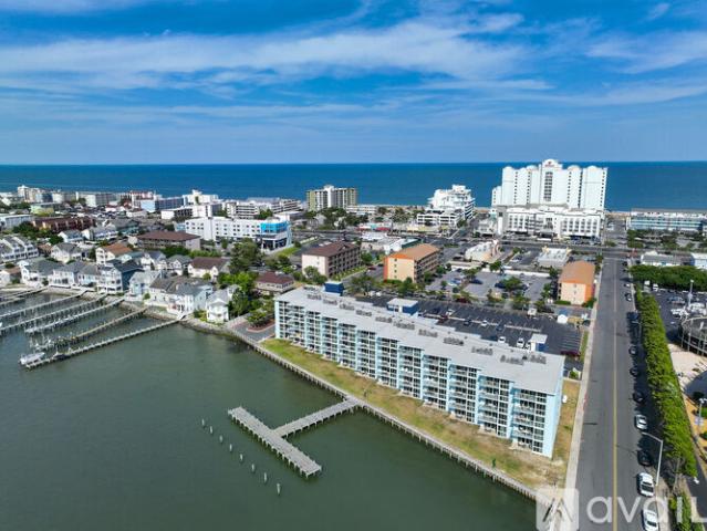 2 BR, 2 BA Apartment 302 W 32nd St, Unit 205, Ocean City, MD 21842
