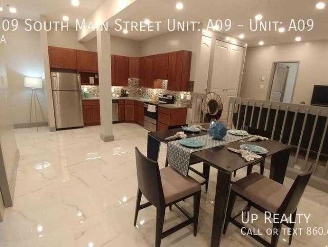 2 BR, 2 BA Apartment 305 309 South Main Street Unit: A09, Middletown, CT 06457