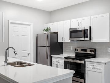 2 BR, 2 BA Apartment 305 St. Ives Crossing Unit 1515, Stockbridge, GA 30281