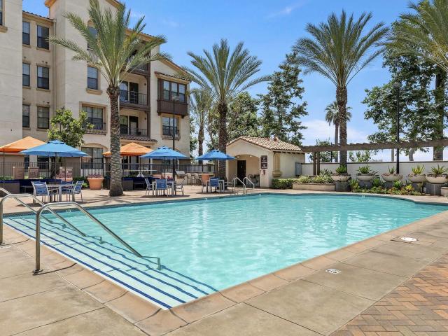 2 BR, 2 BA Apartment 3080 Iowa Ave Unit Private Priced By Bed, Riverside, CA 92507