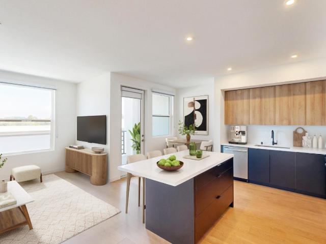 2 BR, 2 BA Apartment 3099 Iowa Ave Unit 210, Riverside, CA 92507