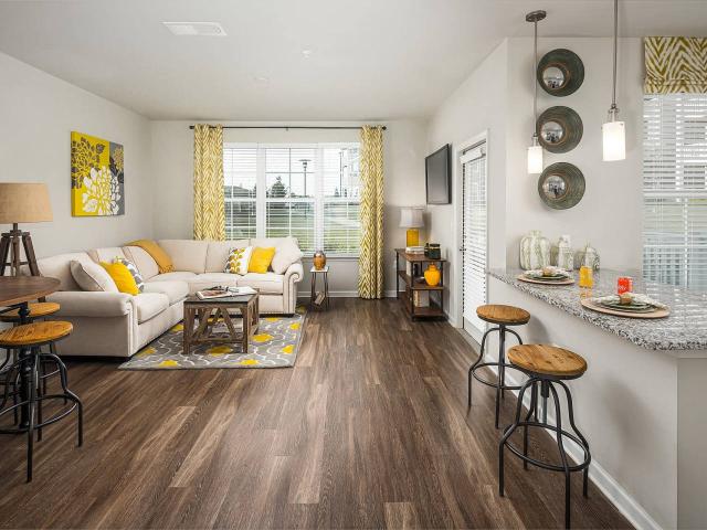 2 BR, 2 BA Apartment 30 Market Point Dr Unit 5106, Greenville, SC 29607