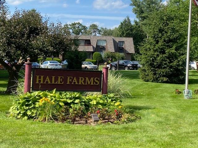 2 BR, 2 BA Apartment 30 Stony Brook Drive, Unit B2, Glastonbury, CT 06033
