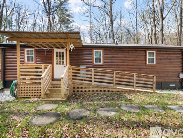2 BR, 2 BA Apartment 3103 GA 197, Clarkesville, GA 30523