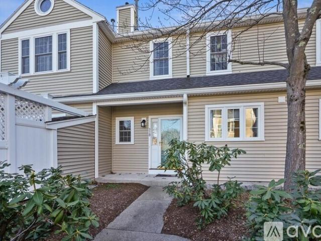 2 BR, 2 BA Apartment 310 Tilden Commons Ln, Unit 310, Braintree, MA 02184