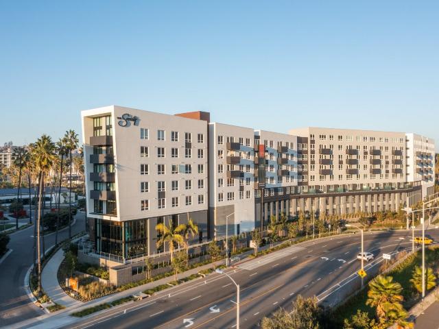 2 BR, 2 BA Apartment 310 Del Sol Drive Unit 331, San Diego, CA 92108
