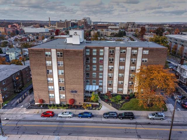 2 BR, 2 BA Apartment 310 Oak Street Unit 203, Cincinnati, OH 45219
