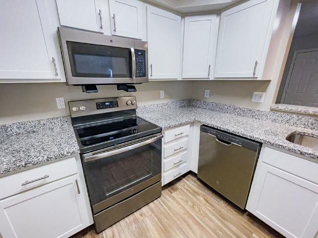 2 BR, 2 BA Apartment 3118 1/2 Plaza Drive Northeast Unit 3143 4, Grand Rapids, MI 49525