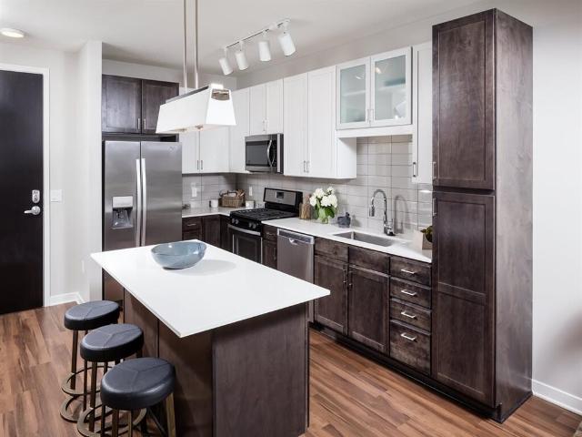 2 BR, 2 BA Apartment 3118 W Lake St, Minneapolis, MN 55416