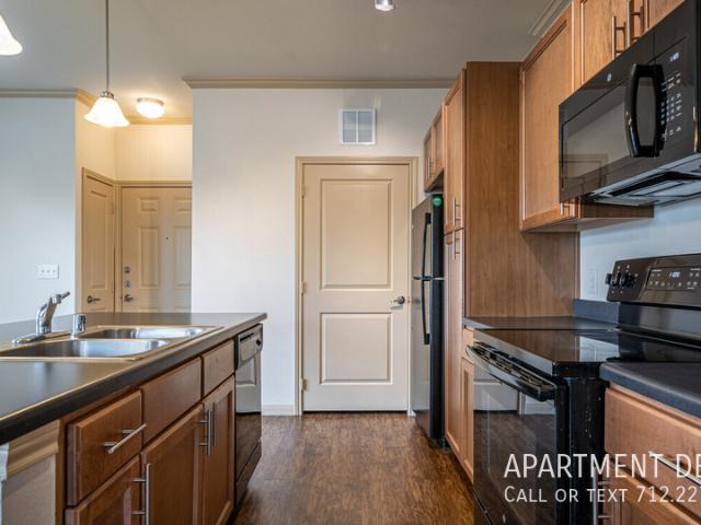 2 BR, 2 BA Apartment 31316 Waller Tomball RdÂ, Waller, TX 77484