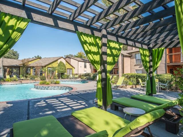 2 BR, 2 BA Apartment 3131 Hayes Road Unit 6 0606, Houston, TX 77082