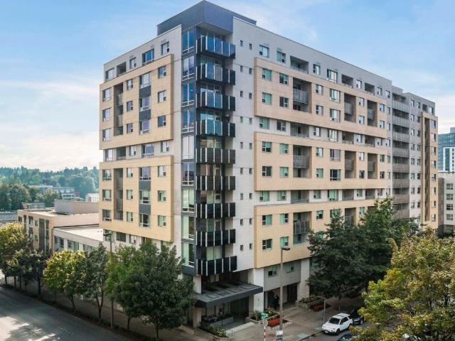 2 BR, 2 BA Apartment 317 112th Avenue Northeast Unit 502, Bellevue, WA 98004