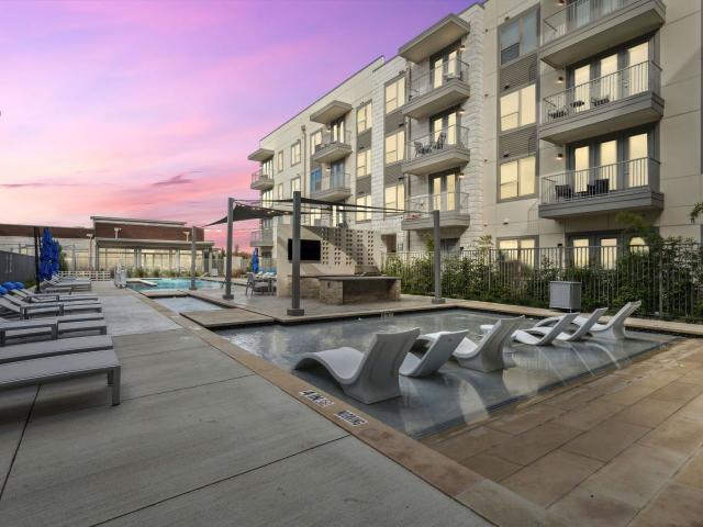 2 BR, 2 BA Apartment 3145 Lynn Creek / Mildred Walker Parkway Unit 1162, Grand Prairie, TX 75052