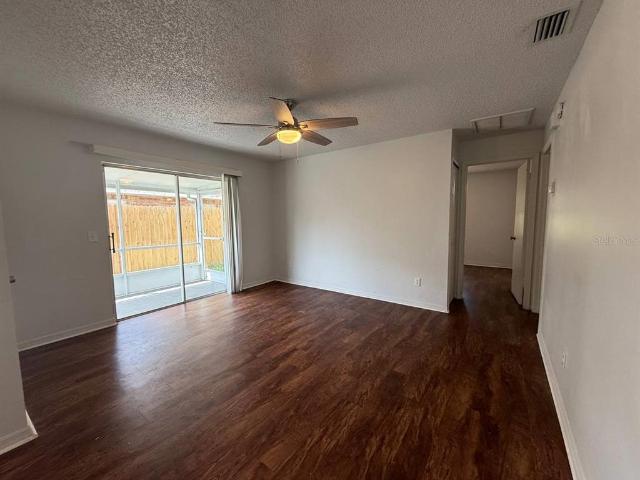2 BR, 2 BA Apartment 3153 Bloomingdale Villas Court, Brandon, FL 33511